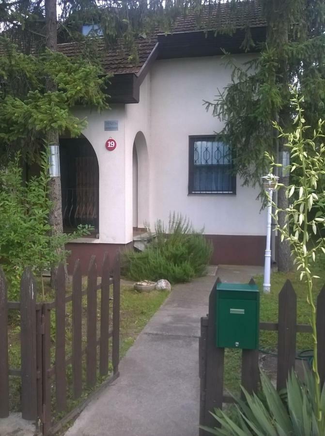 Zenith Apartman Gárdony Esterno foto